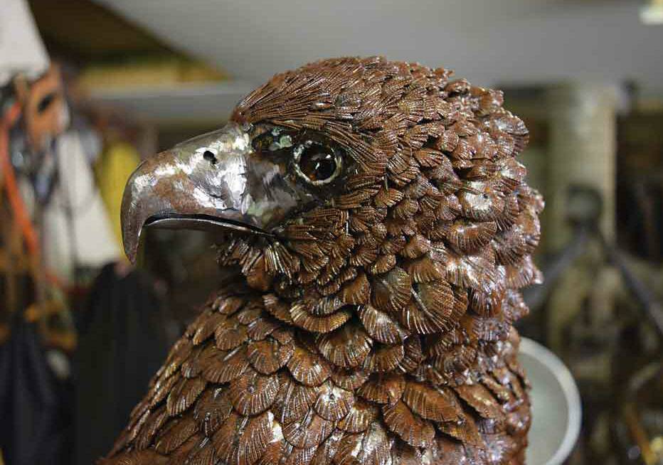 全球钣金新闻-金属制造狂：焊工制作动物的金属钣金-福州纬轩地产评估与咨询有限公司